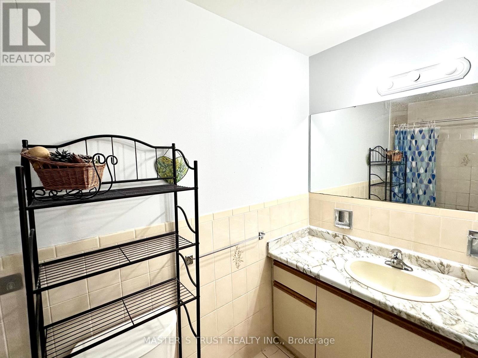 53 Montezuma Trail, Toronto, Ontario  M1V 1K4 - Photo 17 - E12664098