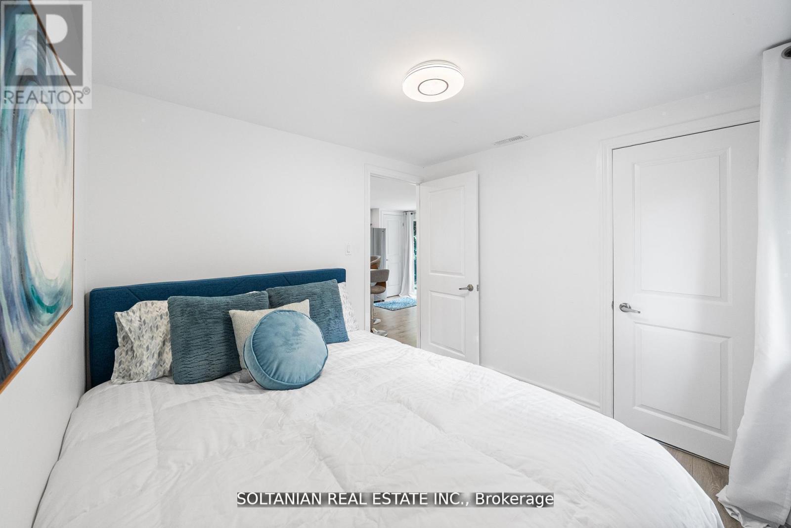 335 Miami Drive, Georgina, Ontario  L4P 2Z6 - Photo 19 - N12664116