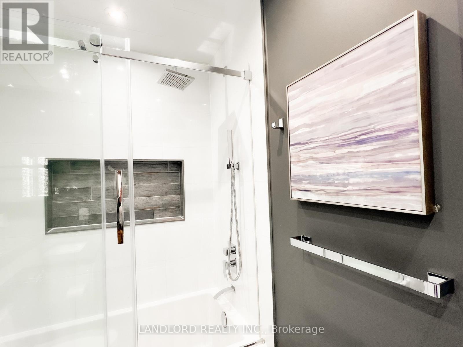 33 Benson Avenue, Richmond Hill, Ontario  L4C 4E5 - Photo 13 - N12664126