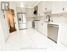 33 BENSON AVENUE, Richmond Hill, Ontario