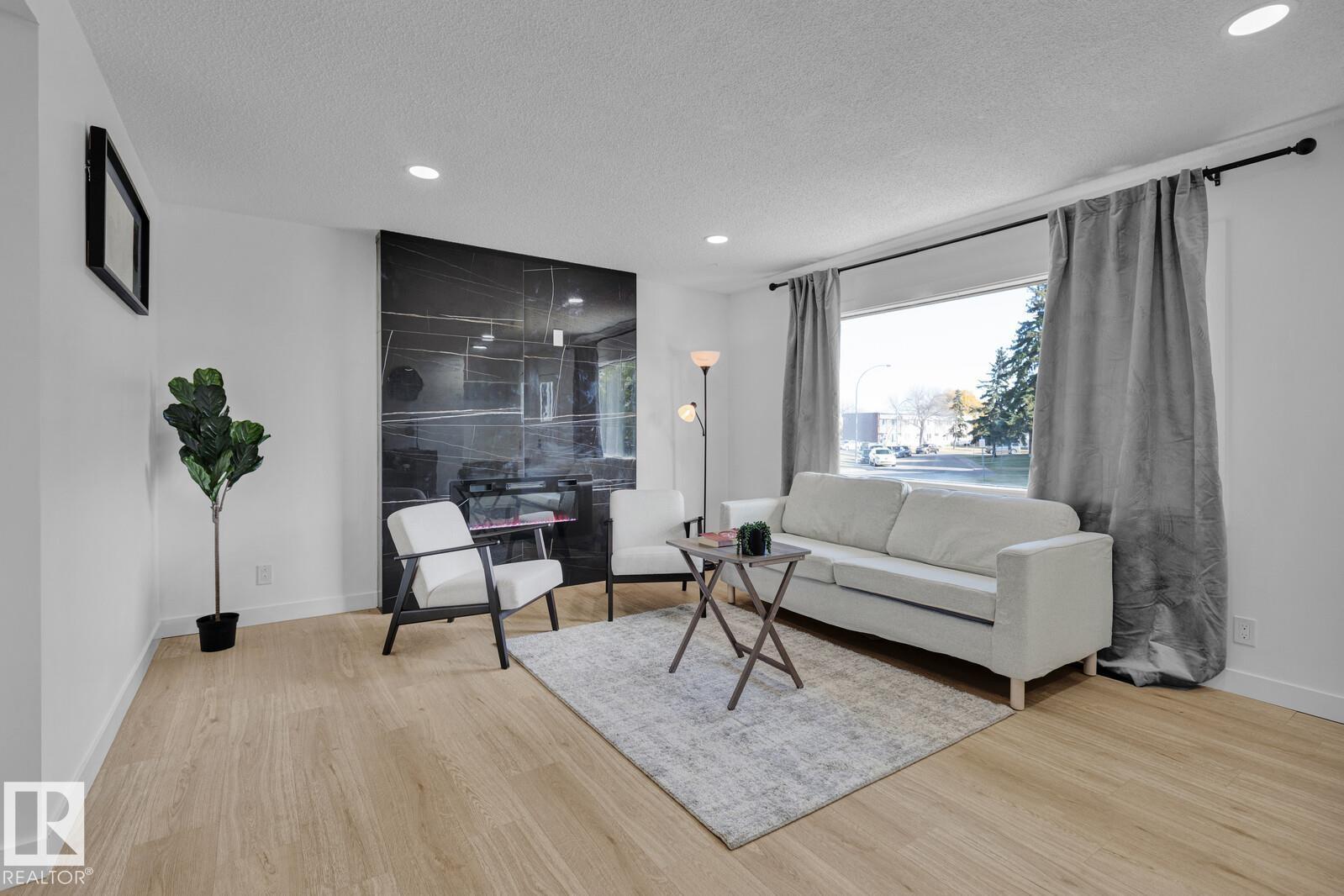 5803 136 Av Nw, Edmonton, Alberta  T5A 0N4 - Photo 3 - E4469096