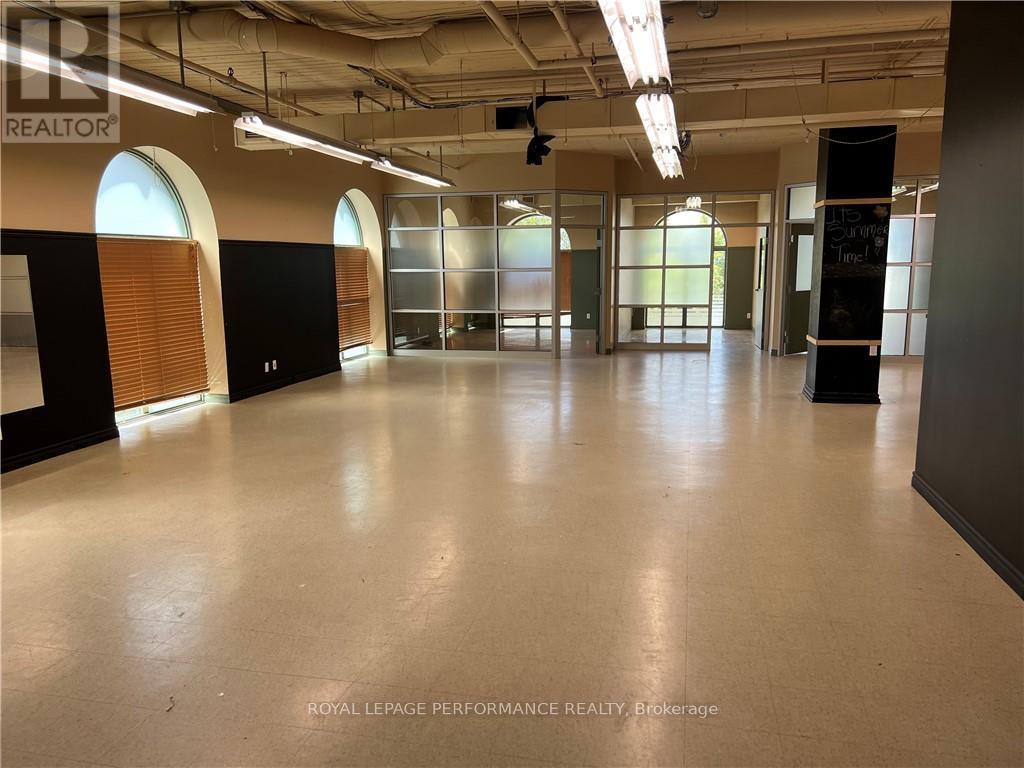 203 - 352 Main Street W, Hawkesbury, Ontario  K6A 1A5 - Photo 3 - X10402480