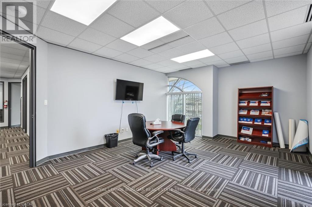 200/202 - 3430 South Service Road, Burlington, Ontario  L7N 3T9 - Photo 10 - W12664104