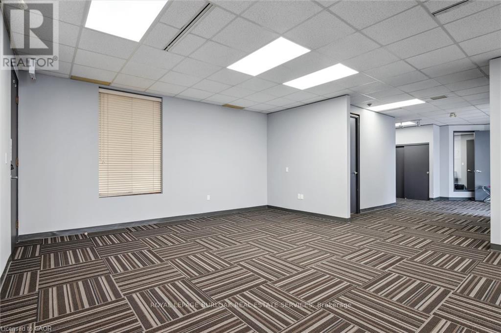 202 - 3430 South Service Road, Burlington, Ontario  L7N 3T9 - Photo 3 - W12664108