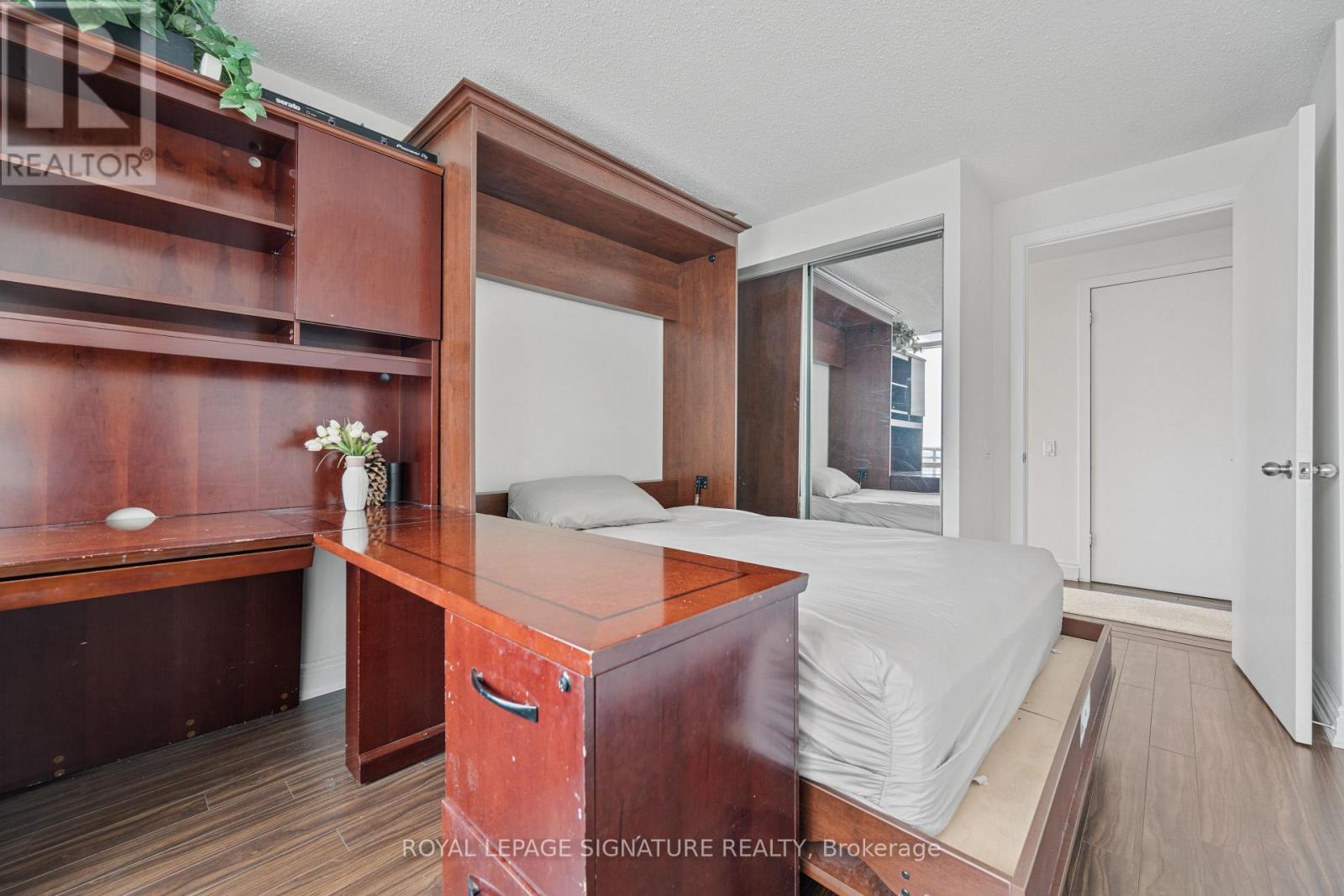 801e - 500 Queens Quay W, Toronto, Ontario  M5V 3K8 - Photo 19 - C12654274