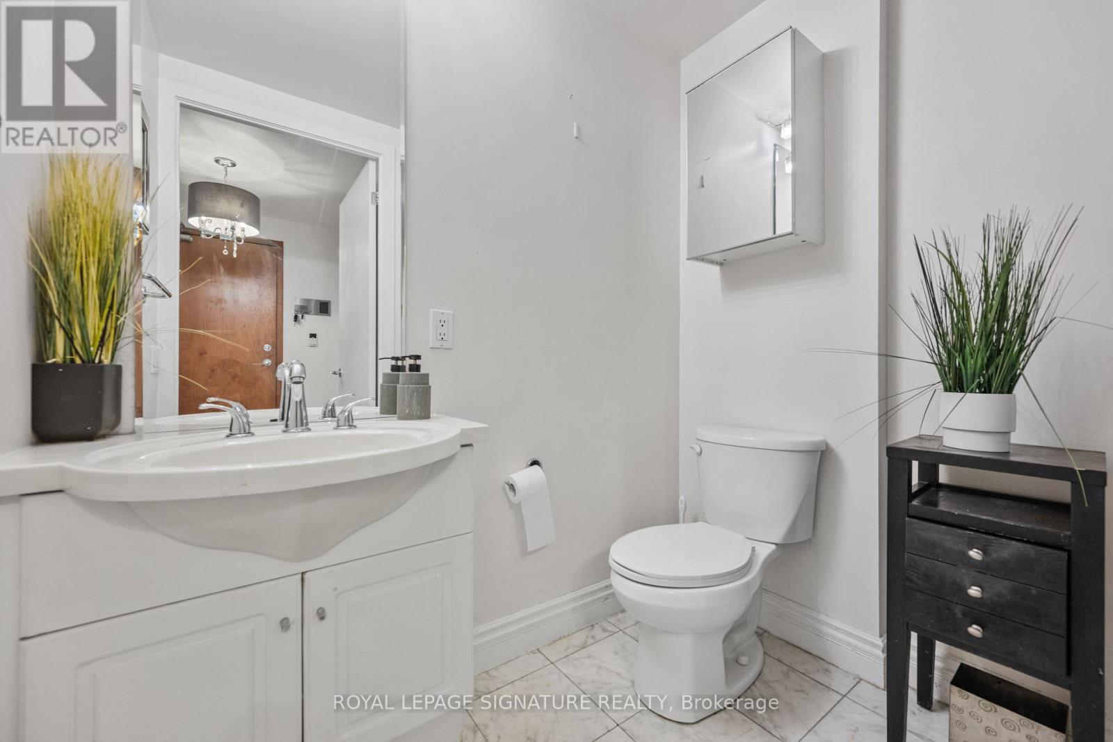 801e - 500 Queens Quay W, Toronto, Ontario  M5V 3K8 - Photo 22 - C12654274