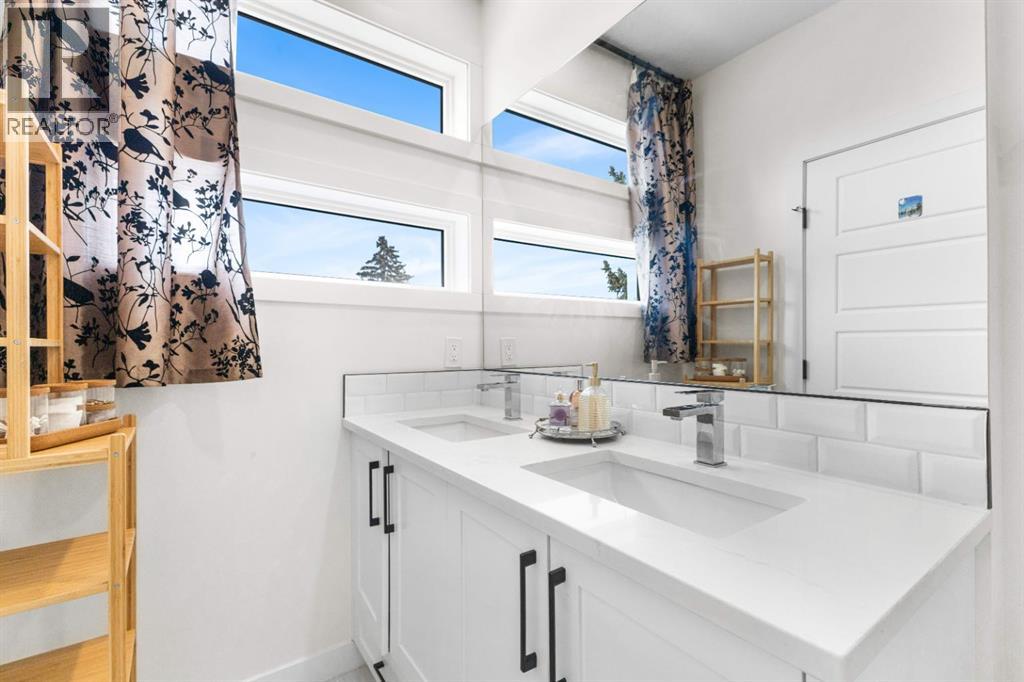 3001 26a Street Sw, Calgary, Alberta  T3E 2E2 - Photo 28 - A2277071