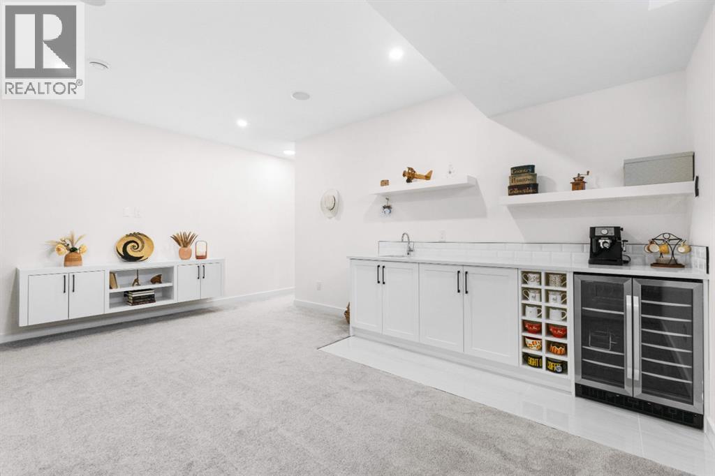 3001 26a Street Sw, Calgary, Alberta  T3E 2E2 - Photo 37 - A2277071