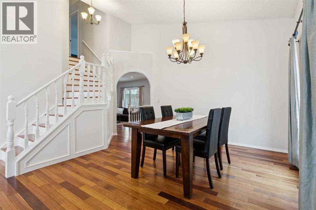 2208 Sirocco Drive Sw, Calgary, Alberta  T3H 2T9 - Photo 7 - A2275448