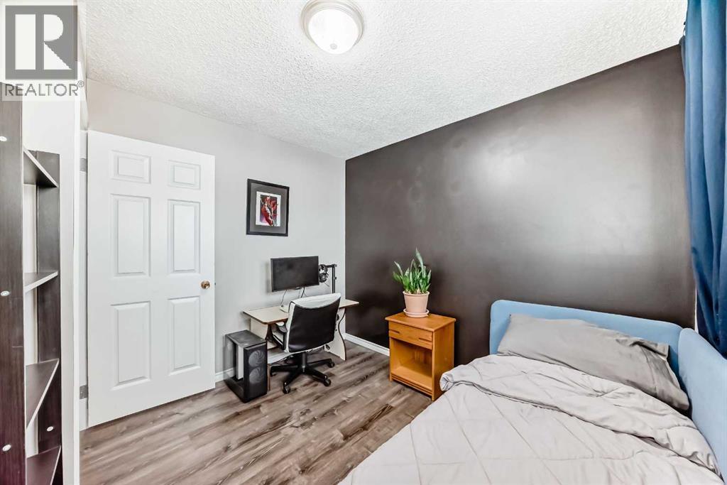 238 Berwick Drive Nw, Calgary, Alberta  T3K 1P5 - Photo 33 - A2276956
