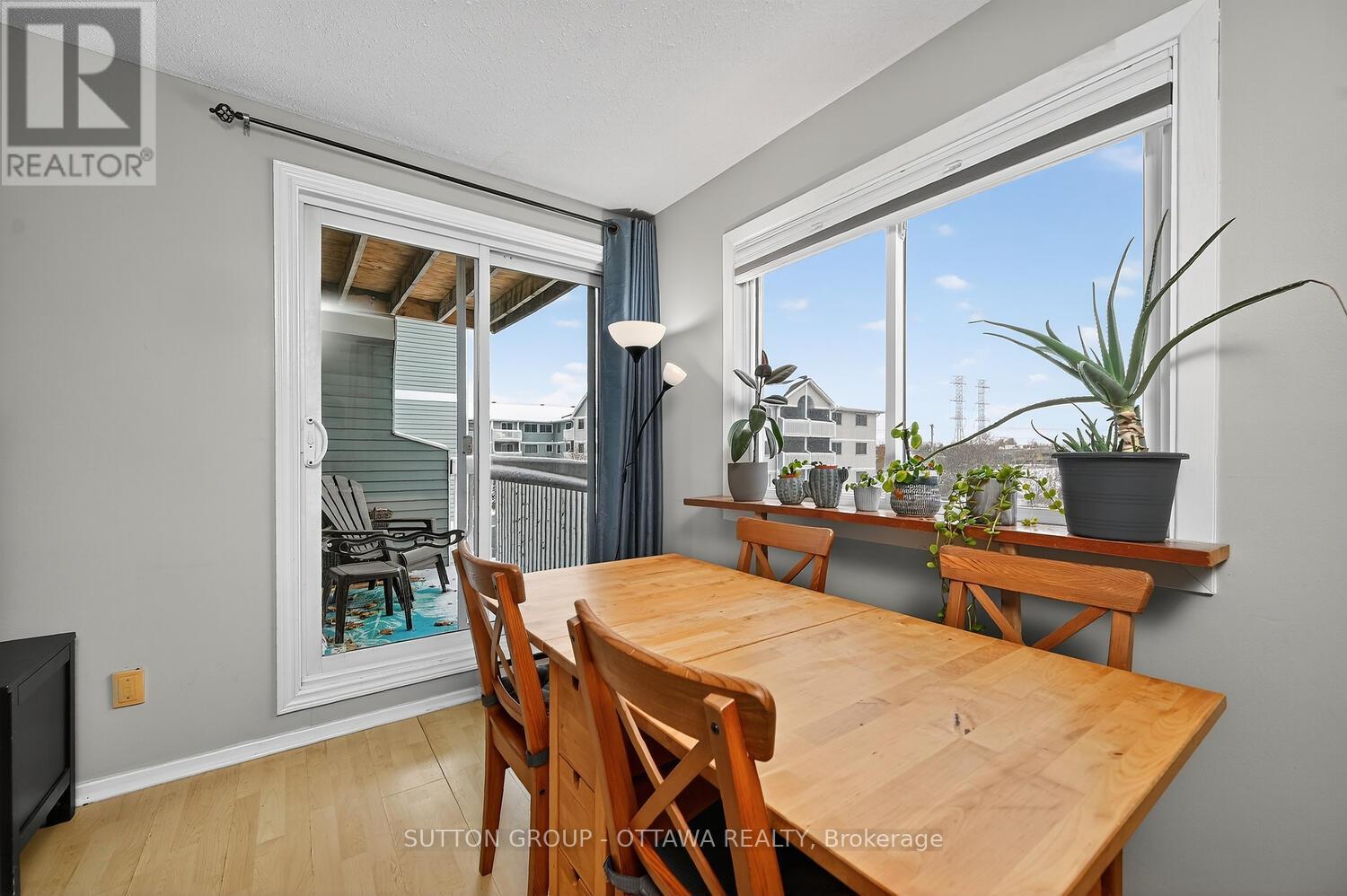 317 - 214 Viewmount Drive, Ottawa, Ontario  K2E 7X3 - Photo 10 - X12664224