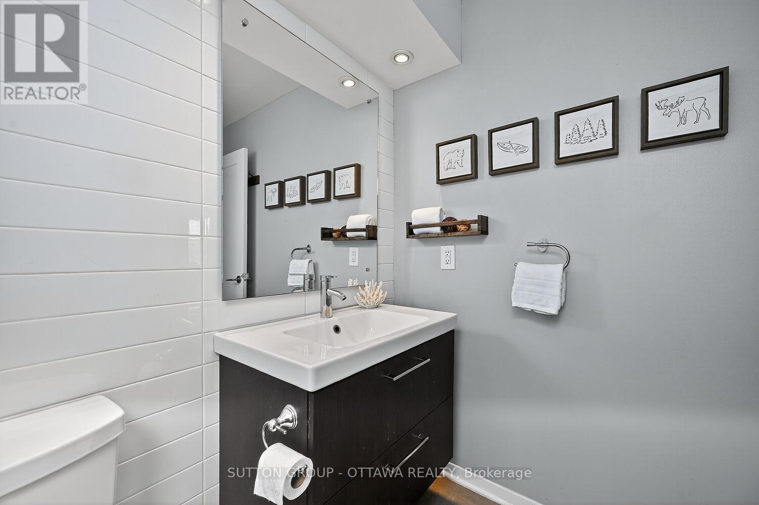 317 - 214 Viewmount Drive, Ottawa, Ontario  K2E 7X3 - Photo 11 - X12664224