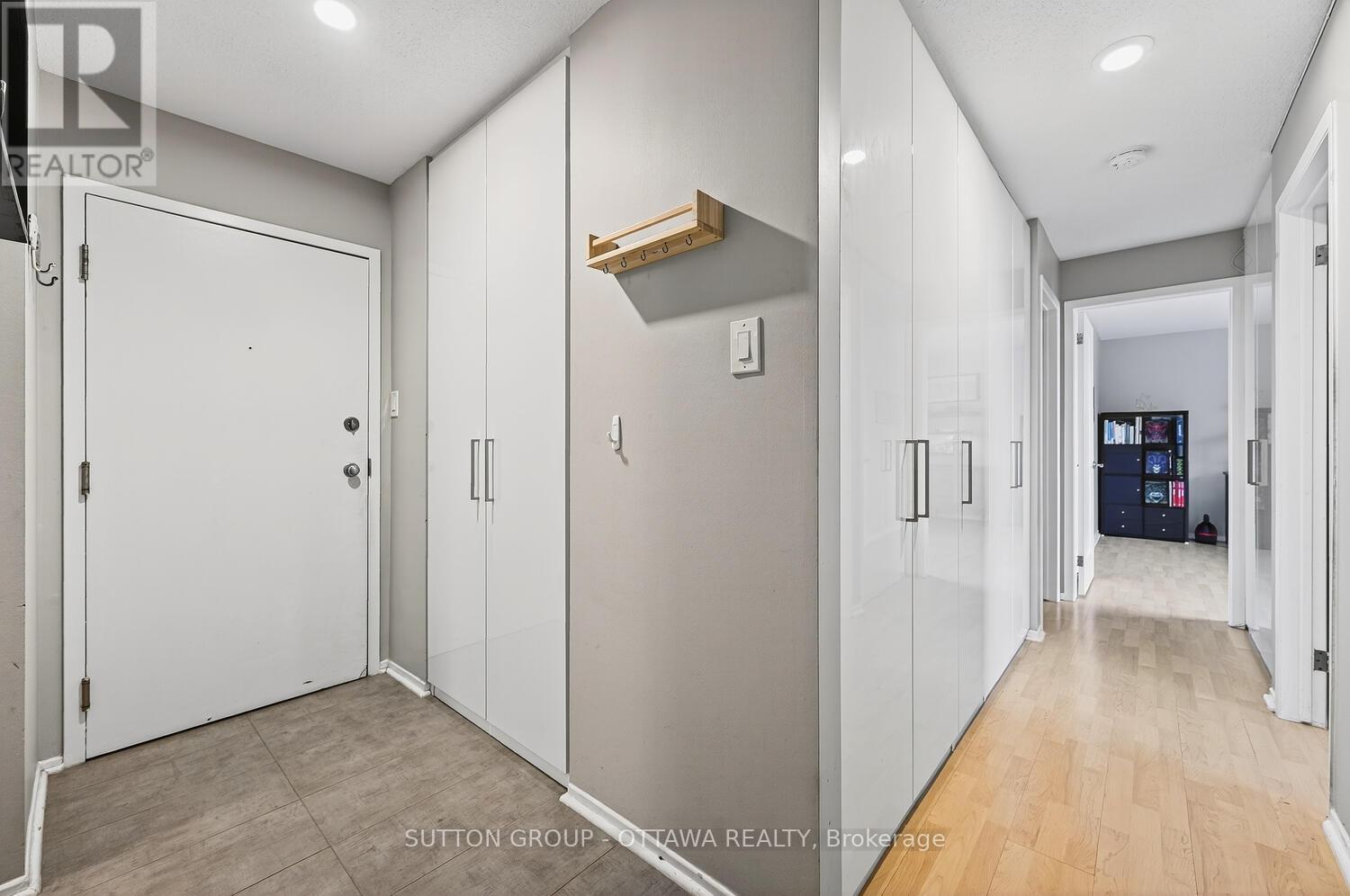 317 - 214 Viewmount Drive, Ottawa, Ontario  K2E 7X3 - Photo 13 - X12664224