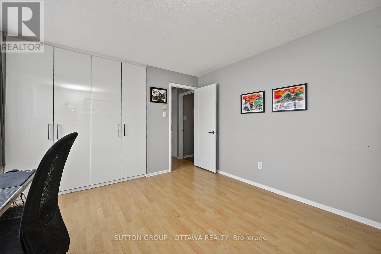 317 - 214 Viewmount Drive, Ottawa, Ontario  K2E 7X3 - Photo 15 - X12664224