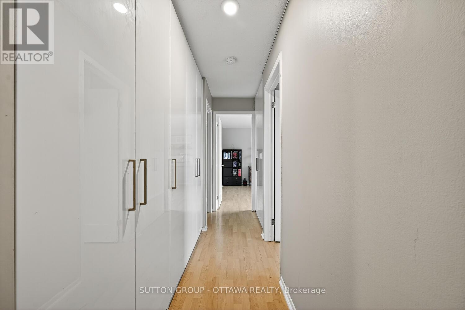 317 - 214 Viewmount Drive, Ottawa, Ontario  K2E 7X3 - Photo 17 - X12664224