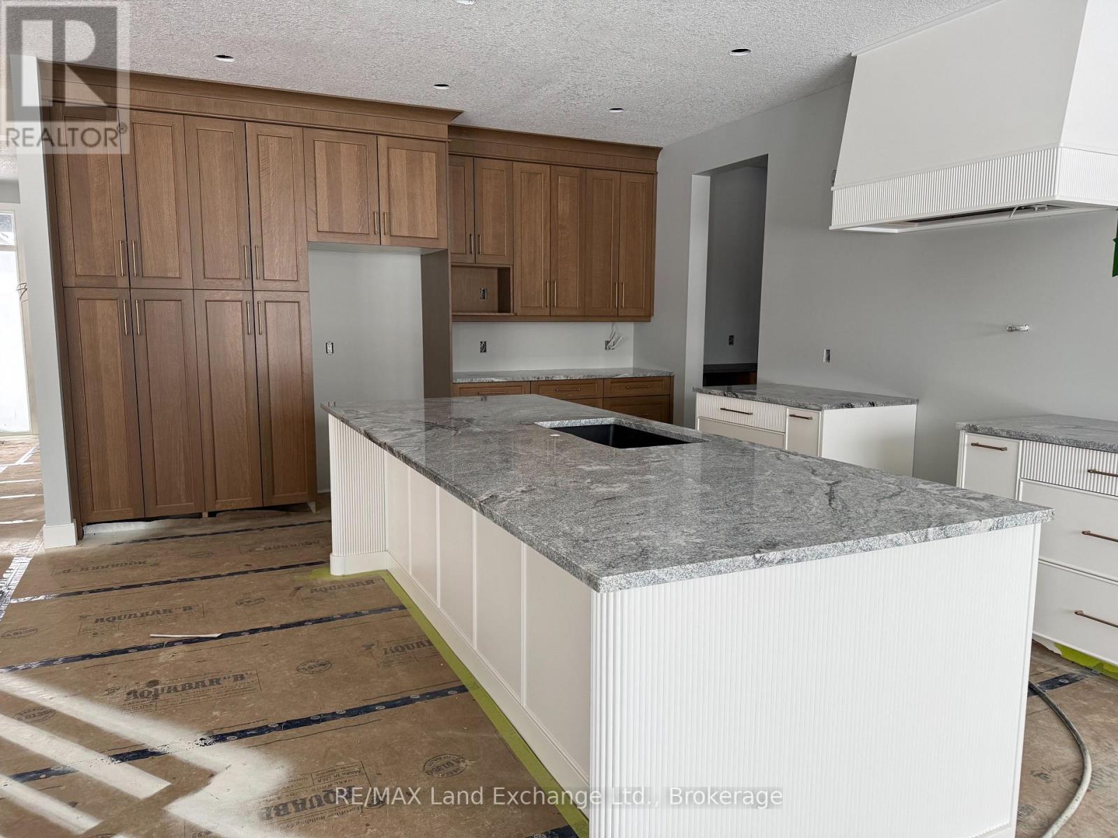 962 Bogdanovic Way, Huron-Kinloss, Ontario  N2Z 0H4 - Photo 4 - X12551532