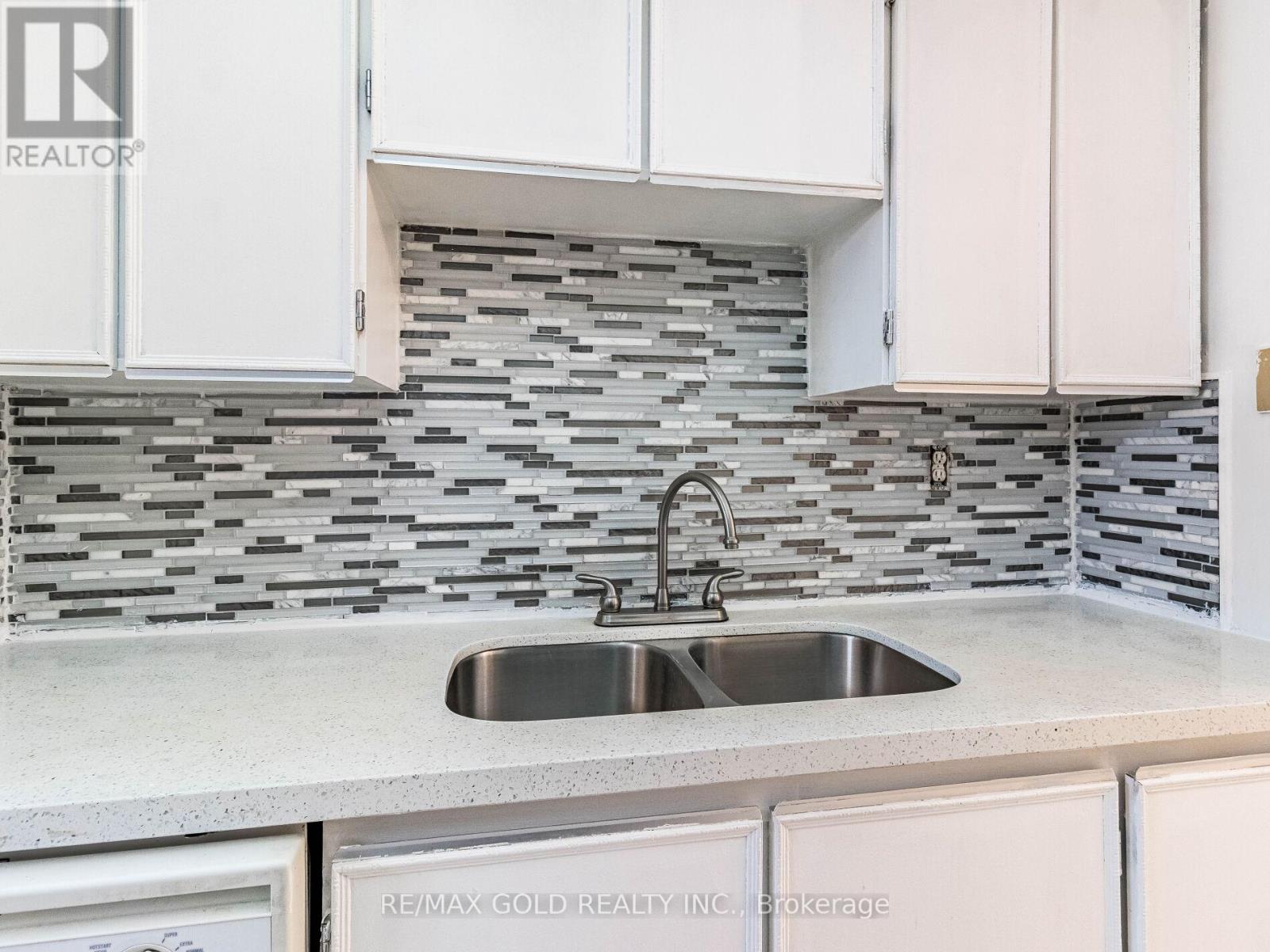 610 - 4 Lisa Street, Brampton, Ontario L6T 4B6 - Photo 18 - W12654610