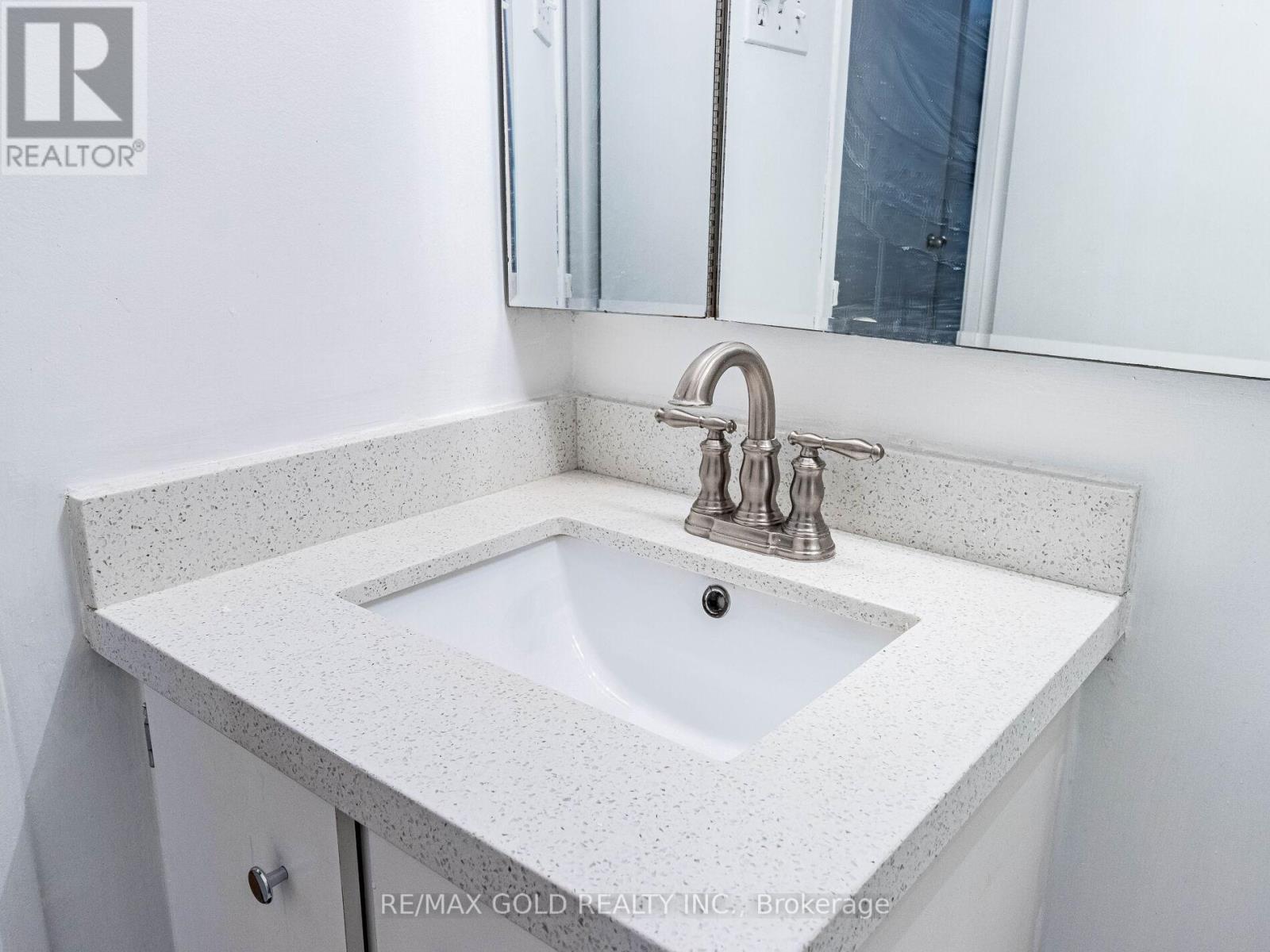 610 - 4 Lisa Street, Brampton, Ontario L6T 4B6 - Photo 37 - W12654610