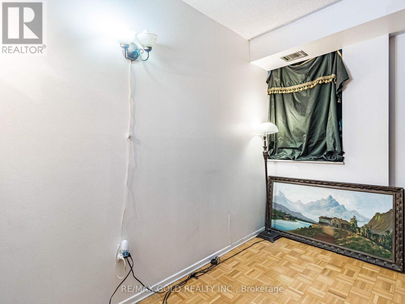 610 - 4 Lisa Street, Brampton, Ontario L6T 4B6 - Photo 32 - W12654610