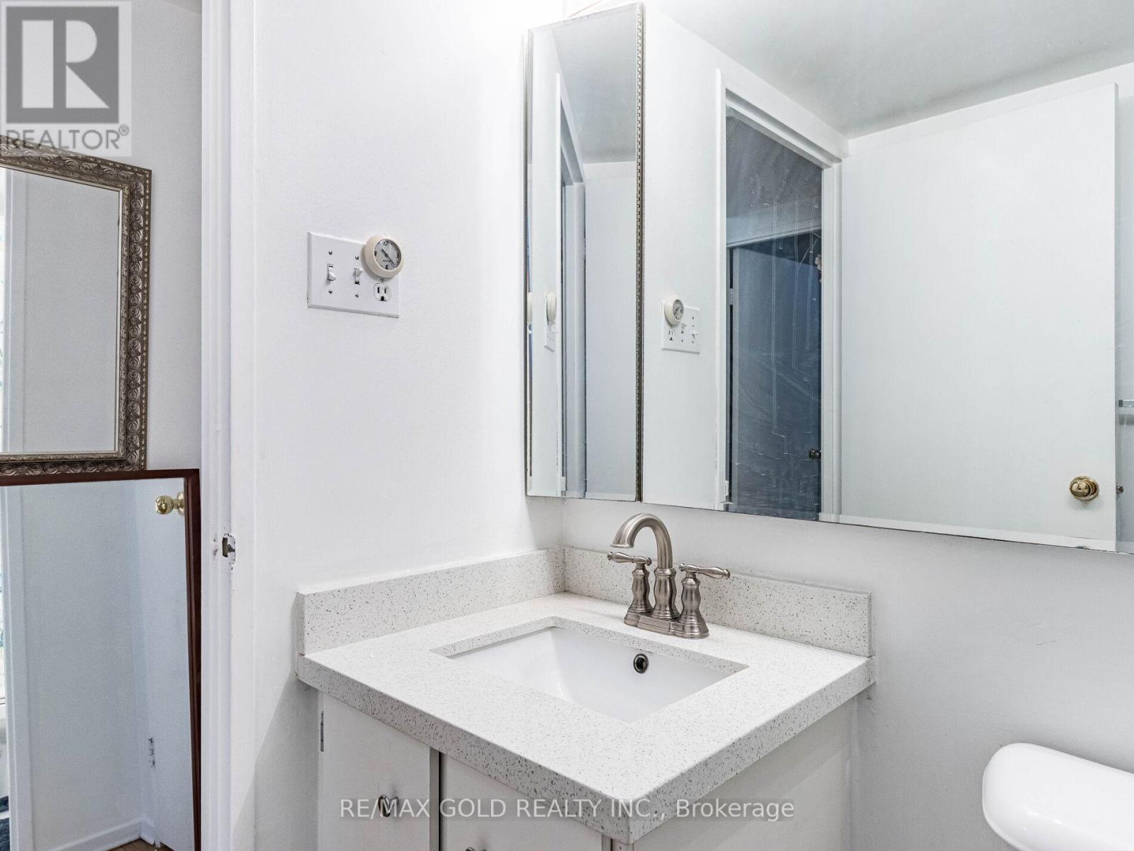 610 - 4 Lisa Street, Brampton, Ontario L6T 4B6 - Photo 36 - W12654610