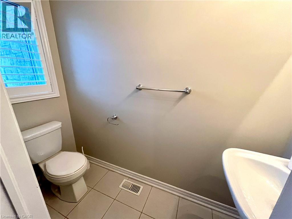 7 Pinot Crescent, Stoney Creek, Ontario  L8E 5L1 - Photo 10 - 40796195