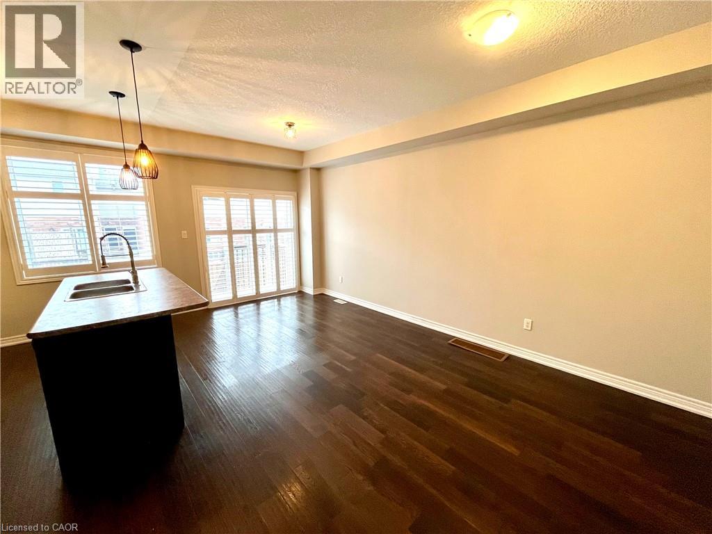 7 Pinot Crescent, Stoney Creek, Ontario  L8E 5L1 - Photo 7 - 40796195