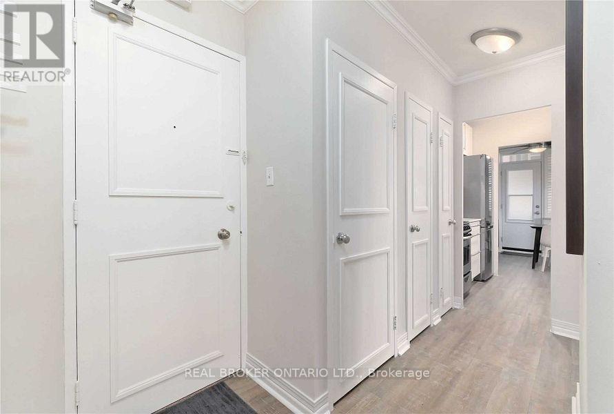 78 Warren Road W, Toronto, Ontario  M4V 2R6 - Photo 11 - C12664206