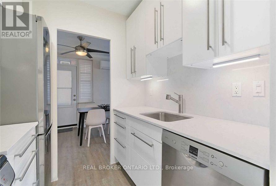 78 Warren Road W, Toronto, Ontario  M4V 2R6 - Photo 14 - C12664206