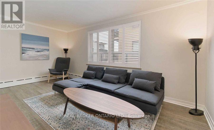 78 Warren Road W, Toronto, Ontario  M4V 2R6 - Photo 7 - C12664206