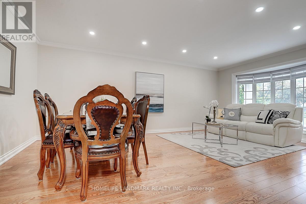 89 Whitehorn Crescent, Toronto, Ontario  M2J 3B1 - Photo 3 - C12664226