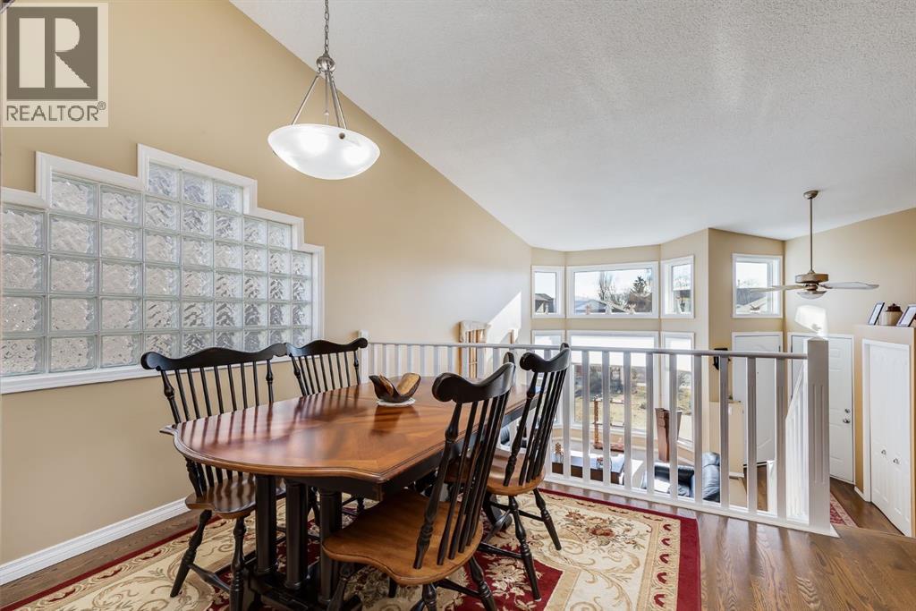 1808 Meadowbrook Gate Se, Airdrie, Alberta  T4A 2B4 - Photo 10 - A2269704