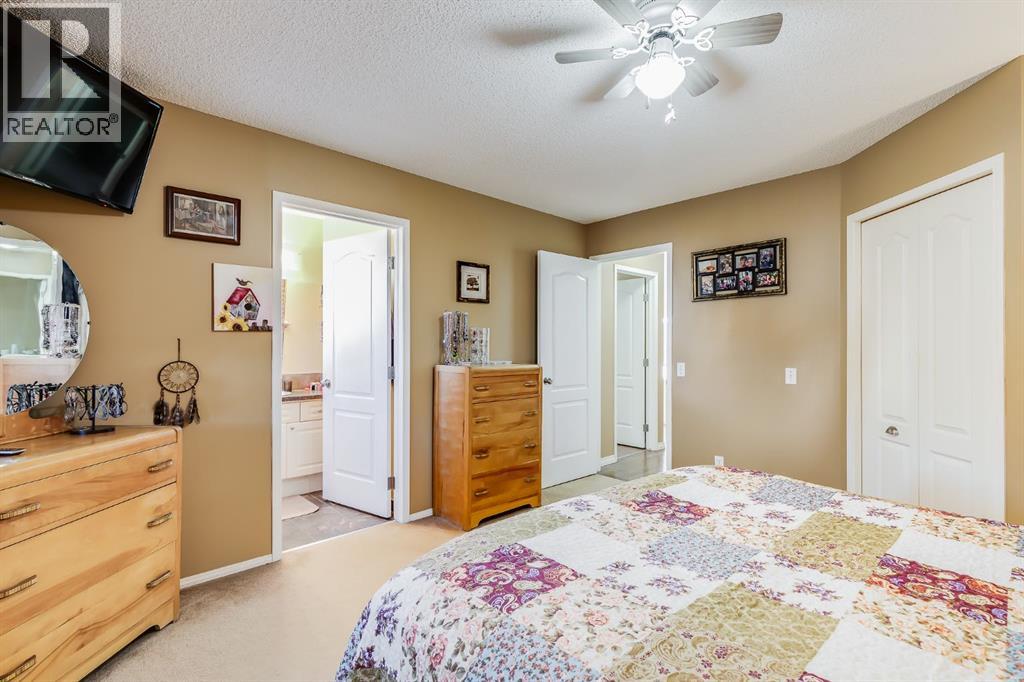 1808 Meadowbrook Gate Se, Airdrie, Alberta  T4A 2B4 - Photo 18 - A2269704