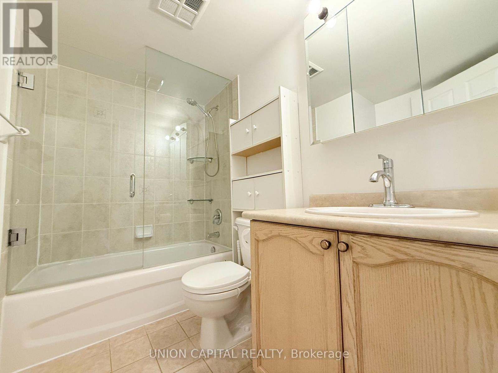 308 - 39 Oneida Crescent, Richmond Hill, Ontario  L4B 4T9 - Photo 14 - N12664200