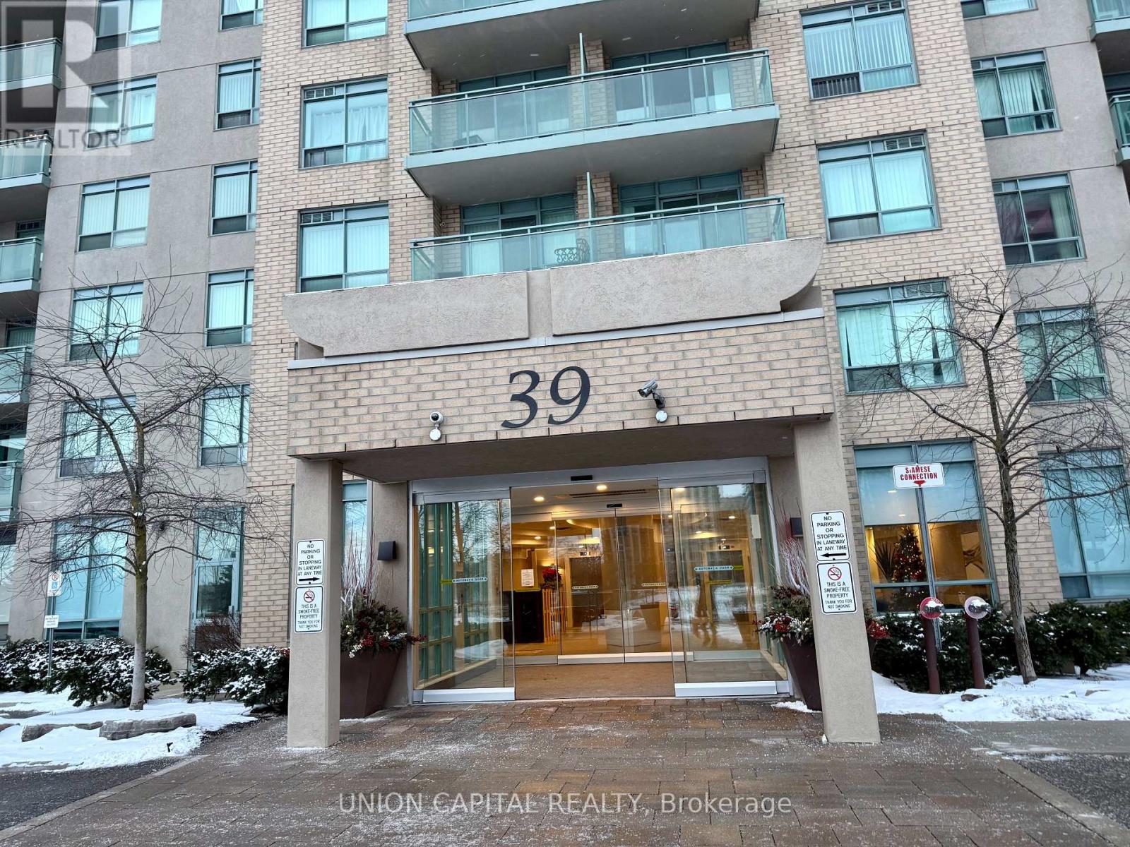 308 - 39 Oneida Crescent, Richmond Hill, Ontario  L4B 4T9 - Photo 2 - N12664200