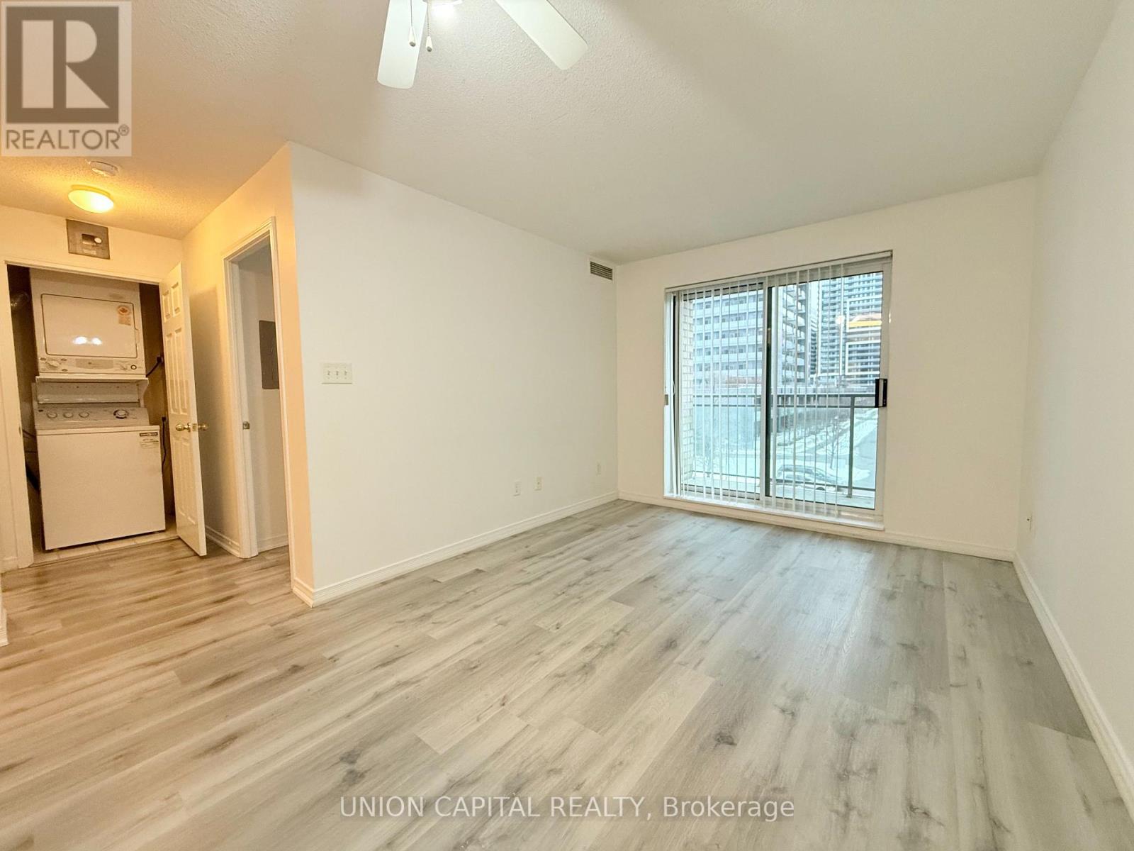 308 - 39 Oneida Crescent, Richmond Hill, Ontario  L4B 4T9 - Photo 7 - N12664200