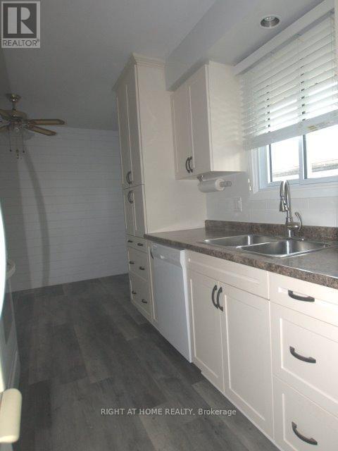 Upper - 169a Rose Street, Barrie, Ontario  L4M 2T8 - Photo 4 - S12664158