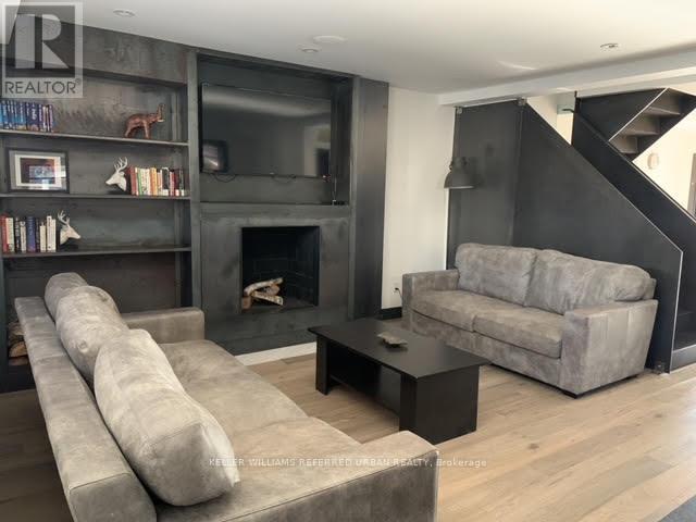 Main - 108 Wineva Avenue, Toronto, Ontario  M4E 2T2 - Photo 4 - E12663496