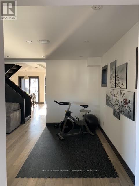 Main - 108 Wineva Avenue, Toronto, Ontario  M4E 2T2 - Photo 6 - E12663496