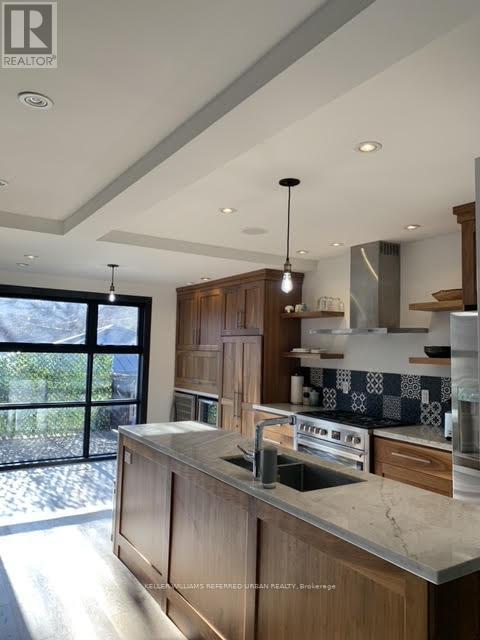 Main - 108 Wineva Avenue, Toronto, Ontario  M4E 2T2 - Photo 3 - E12663496