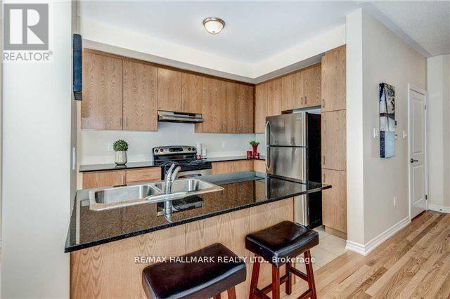 74 Lloyd Crescent, Brampton, Ontario  L7A 4J6 - Photo 13 - W12629552