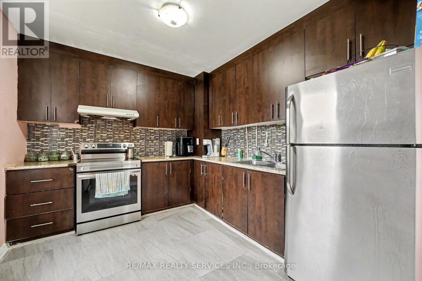 11889 Fourth Line, Halton Hills, Ontario  L7J 2M1 - Photo 15 - W12664172