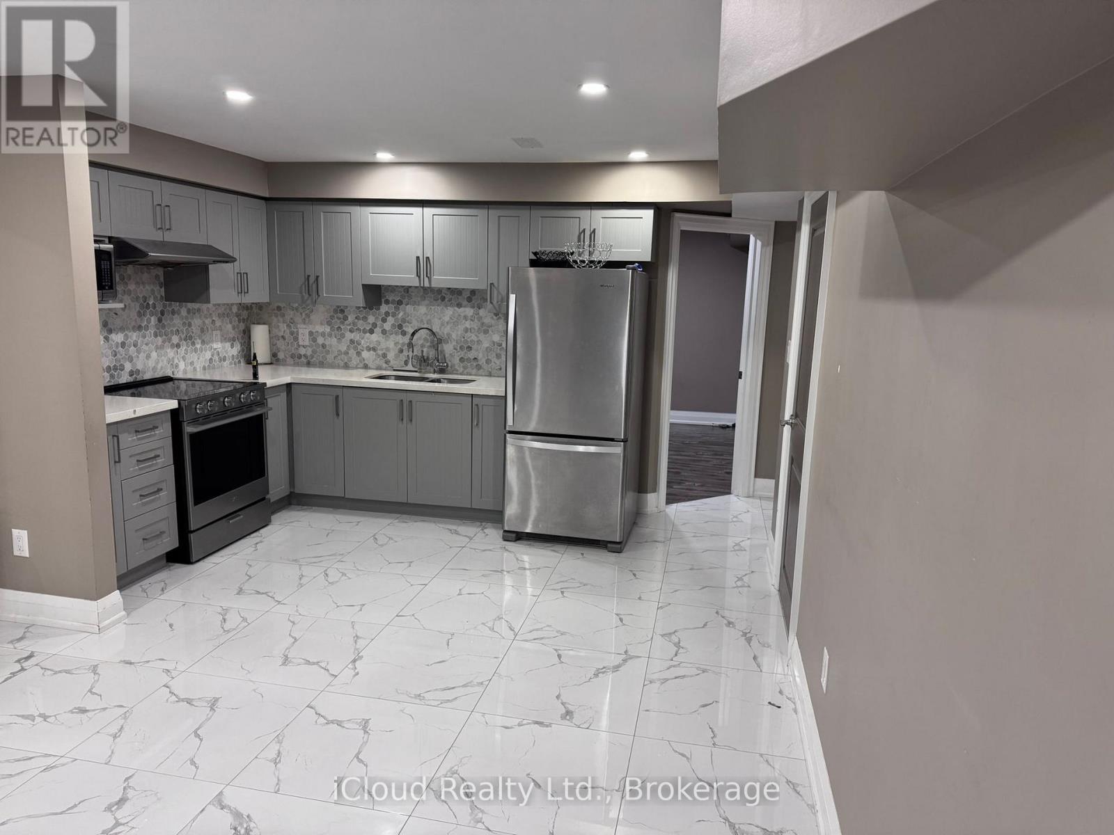 Basement - 6289 Donway Drive, Mississauga, Ontario  L5V 1J6 - Photo 11 - W12664178