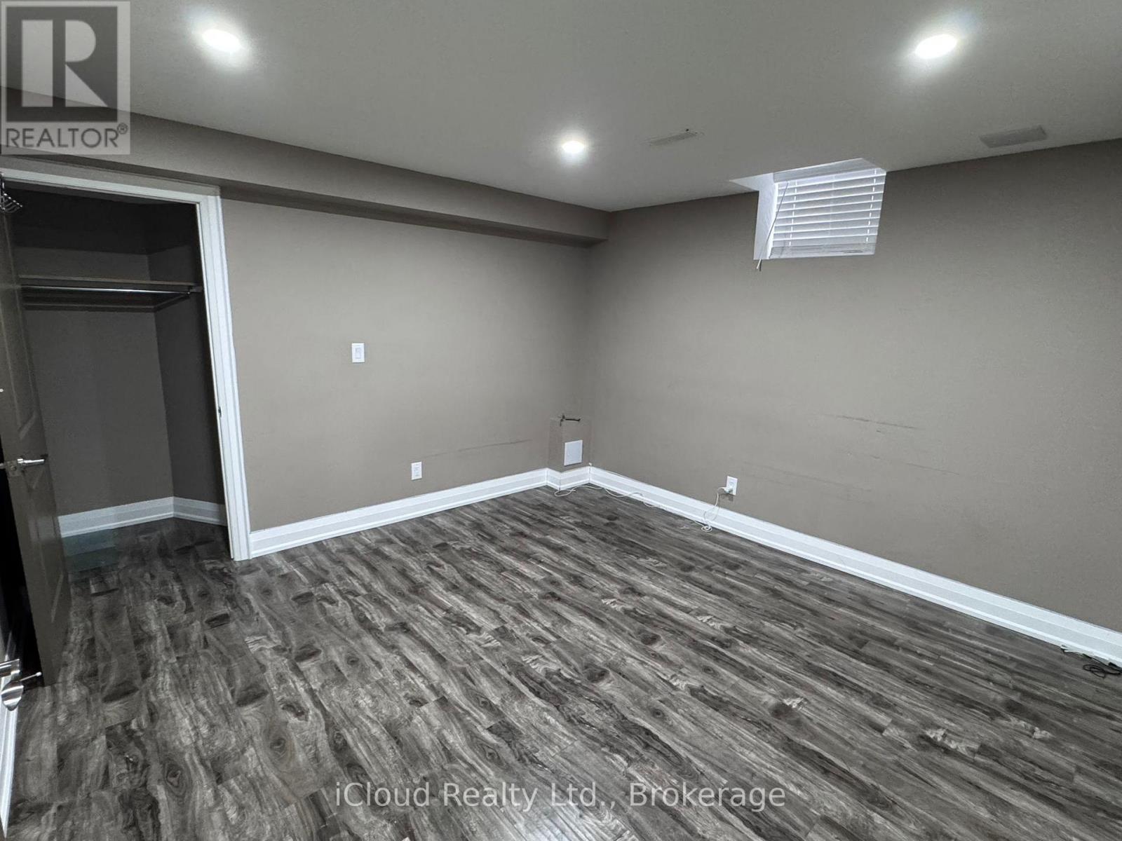 Basement - 6289 Donway Drive, Mississauga, Ontario  L5V 1J6 - Photo 16 - W12664178