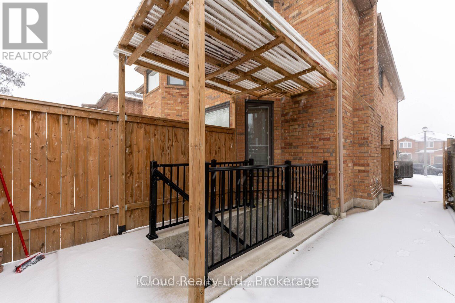 Basement - 6289 Donway Drive, Mississauga, Ontario  L5V 1J6 - Photo 3 - W12664178