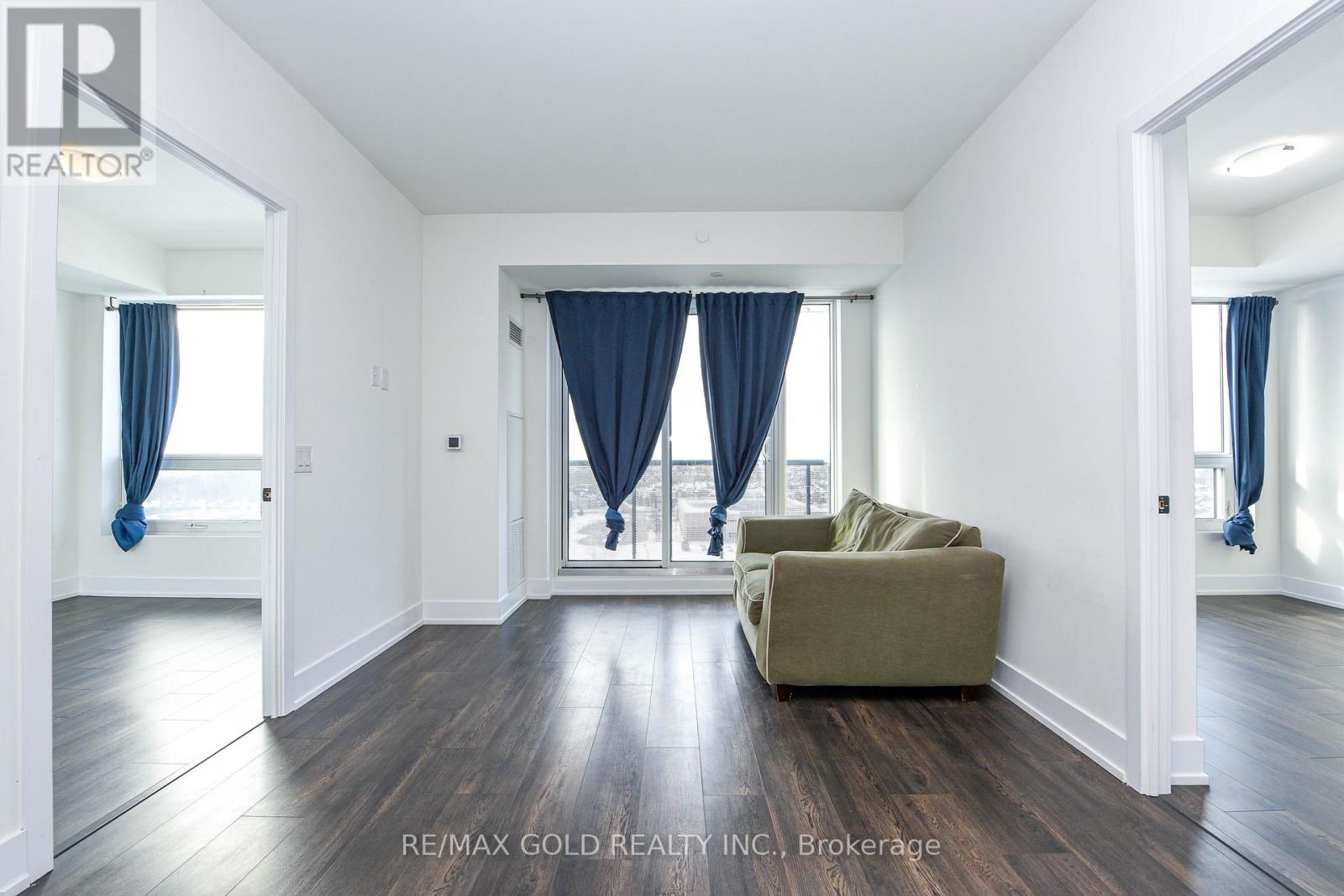 723 - 2450 Old Bronte Road W, Oakville, Ontario  L6M 5P6 - Photo 7 - W12664186