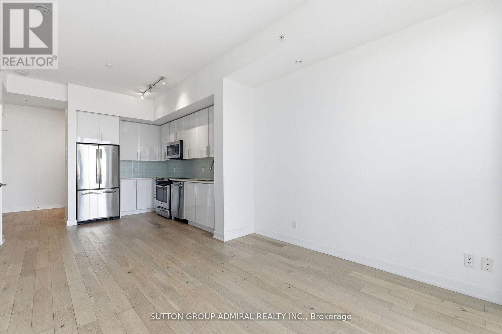 3010 - 2212 Lake Shore Boulevard W, Toronto, Ontario  M8V 0C2 - Photo 2 - W12664188