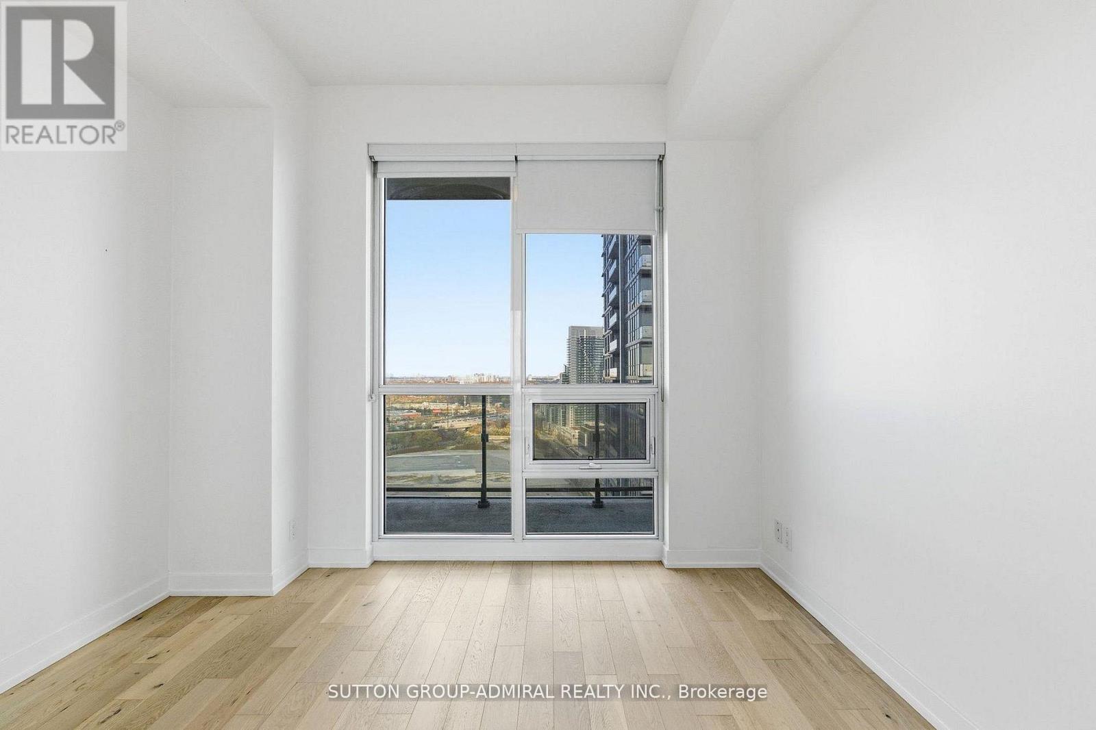 3010 - 2212 Lake Shore Boulevard W, Toronto, Ontario  M8V 0C2 - Photo 9 - W12664188