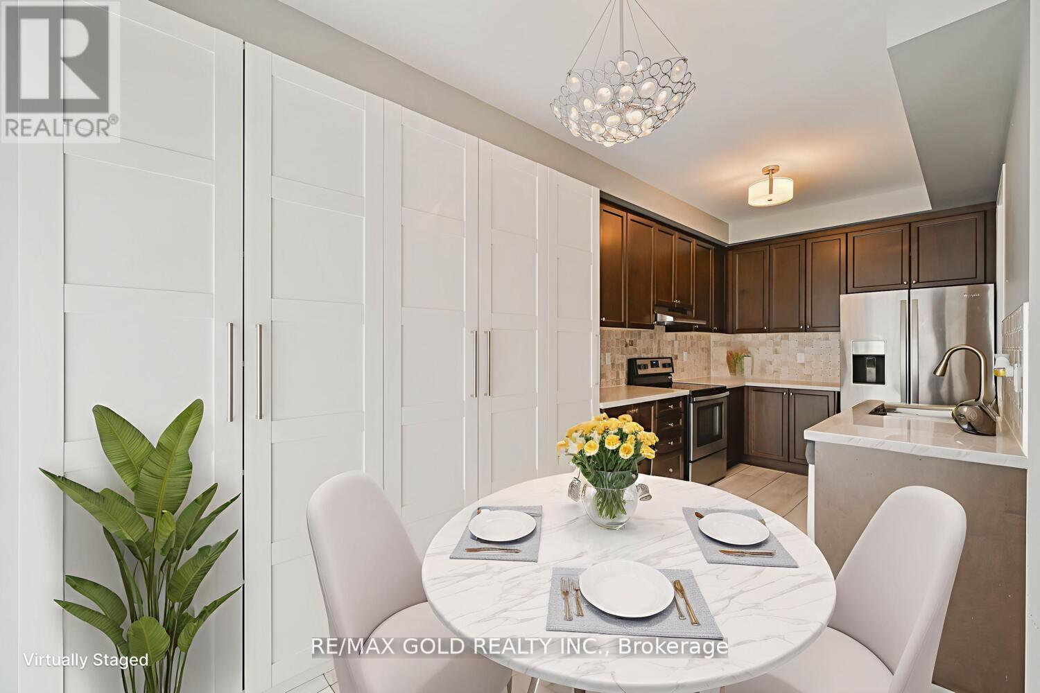 67 Zelda Road, Brampton, Ontario  L6R 3V4 - Photo 5 - W12664212