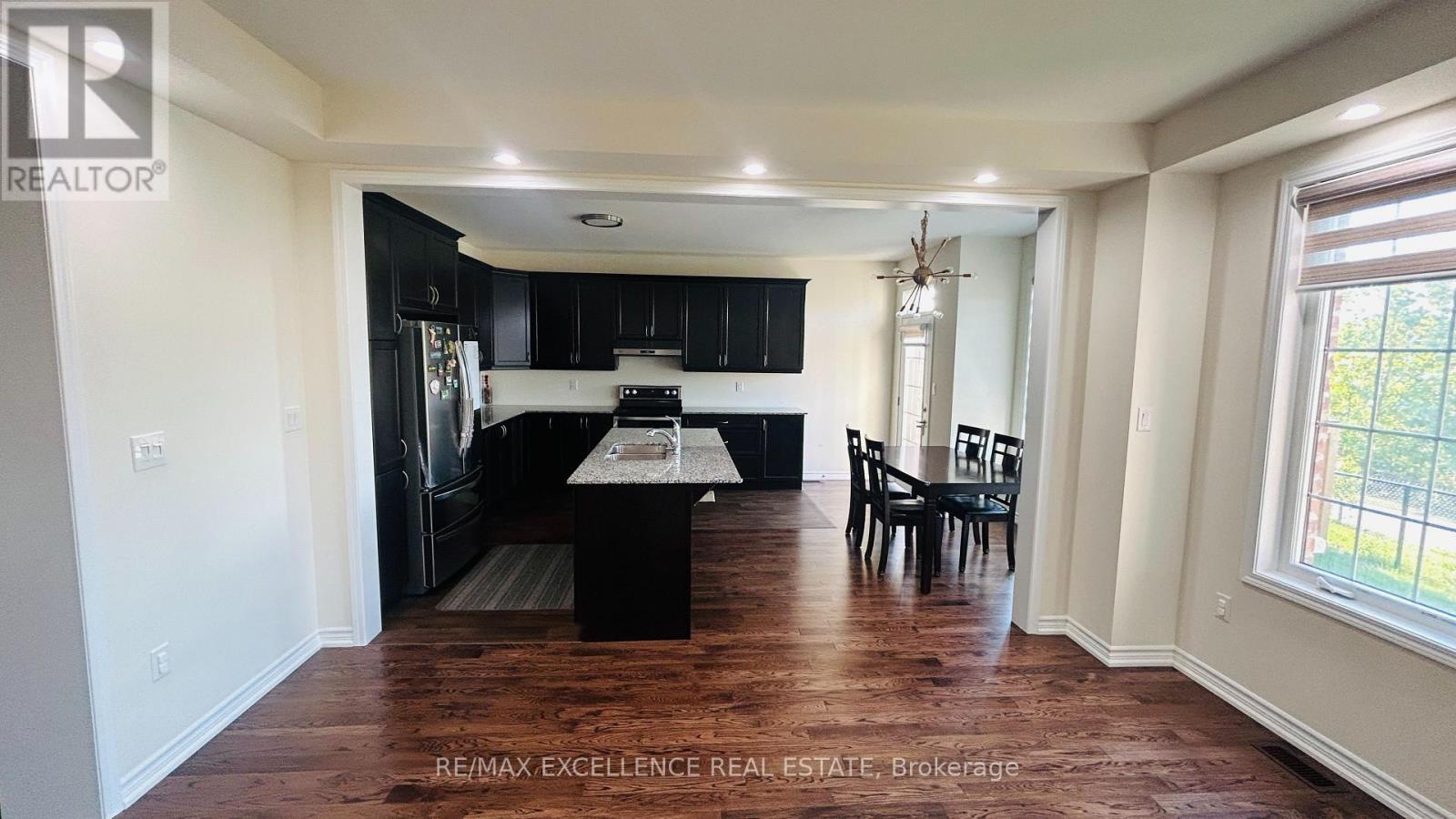 25 Divers Road, Brampton, Ontario  L7A 5C8 - Photo 6 - W12664238