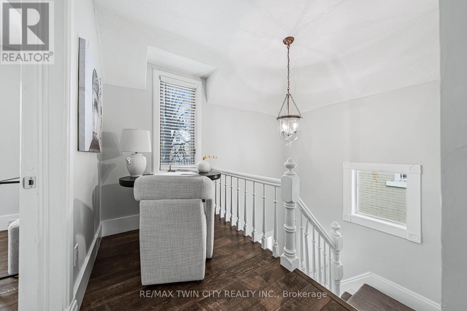 11 Heins Avenue, Kitchener, Ontario  N2G 1Z7 - Photo 24 - X12641440